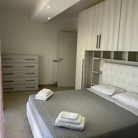 Appartamento Beautiful With Swimming Pool