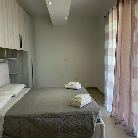 Beautiful With Swimming Pool Appartamento